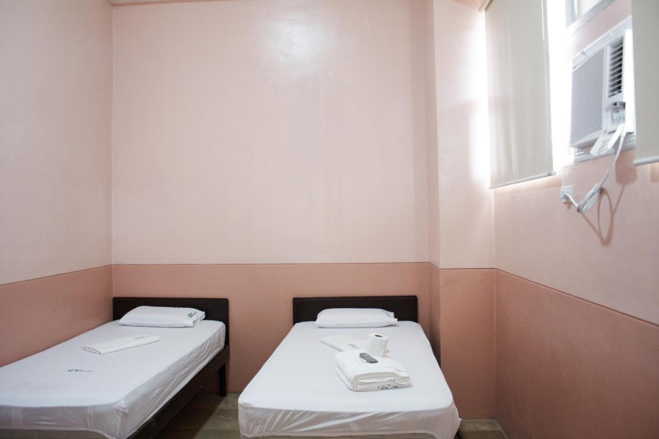 Gv Hotel - Borongan Quarto foto